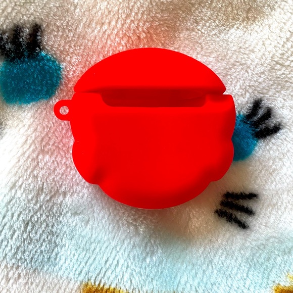 Super Mario Airpod case - Picture 3 of 3